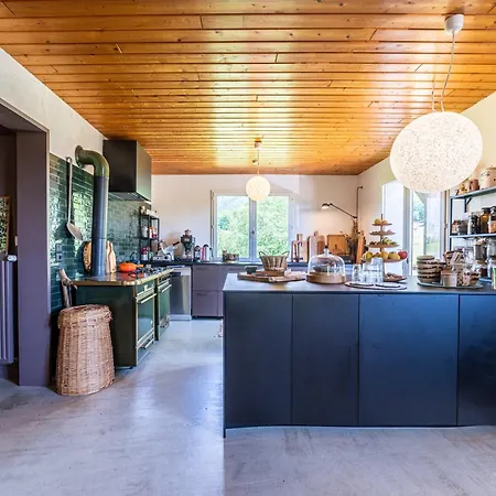 Le Chalet De Plainpalais * 레데세르